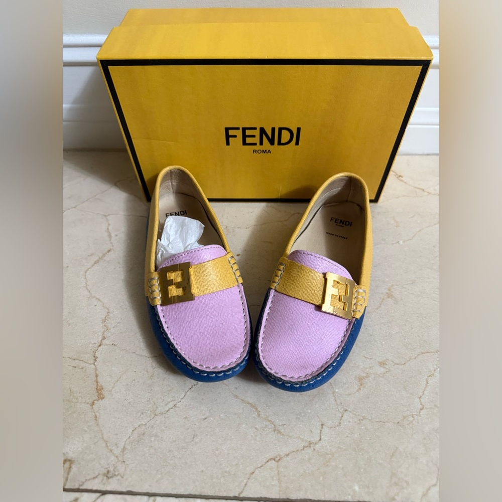 Fendi girls shoes size 3